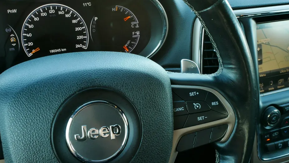JEEP Grand Cherokee -