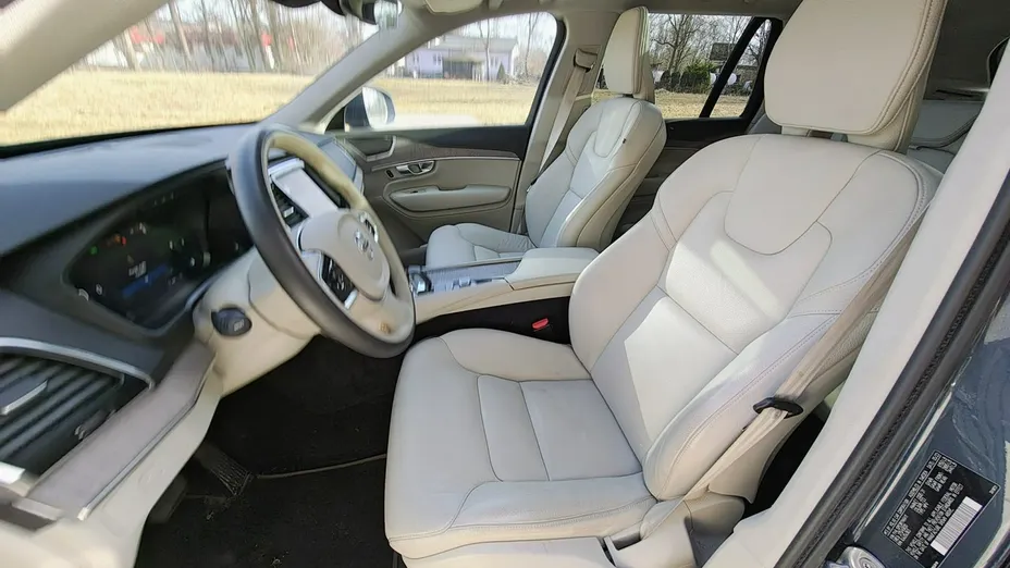 VOLVO XC90 -