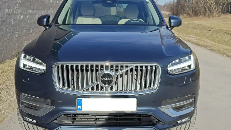 VOLVO XC90 -