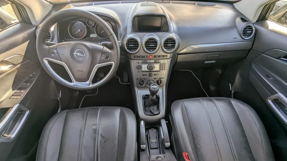 OPEL Antara -