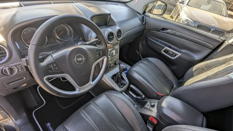 OPEL Antara -