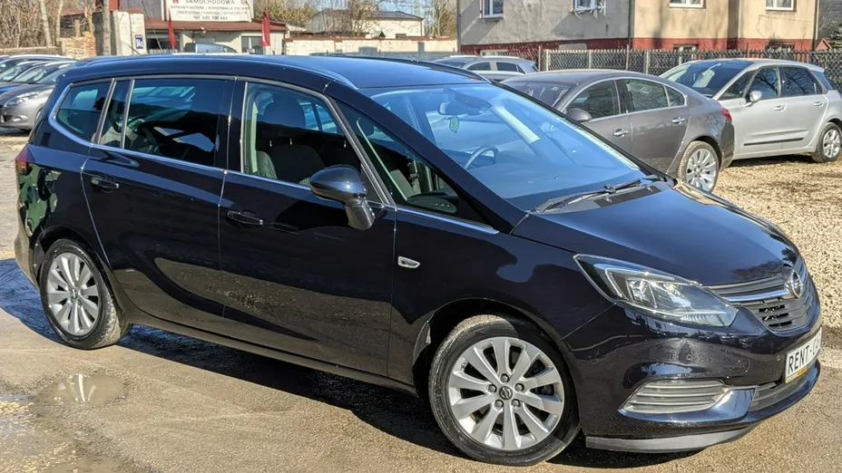 OPEL Zafira -