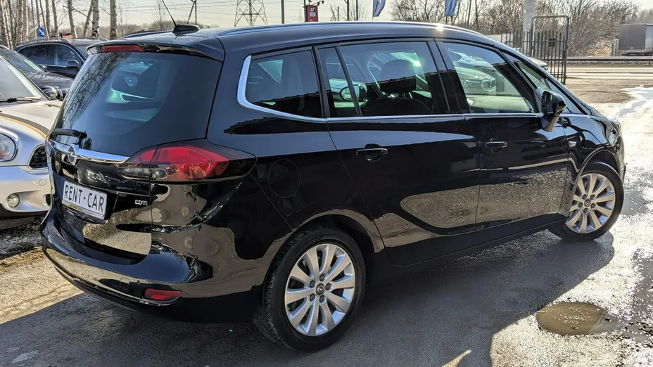 OPEL Zafira -