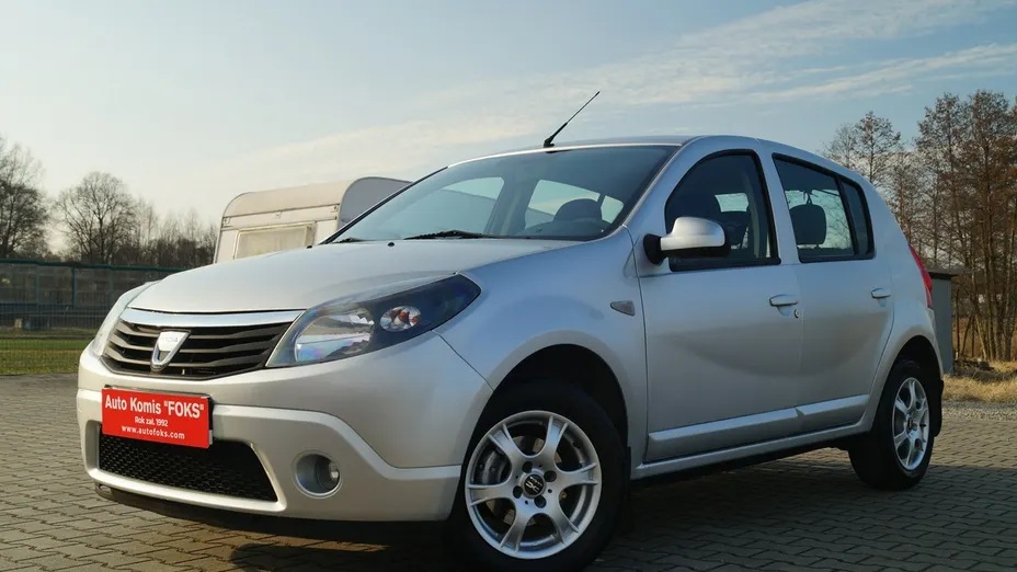 DACIA Sandero -