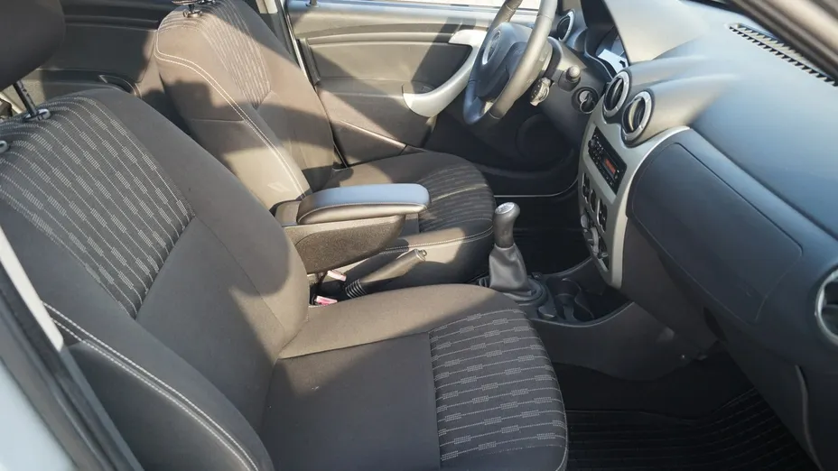 DACIA Sandero -
