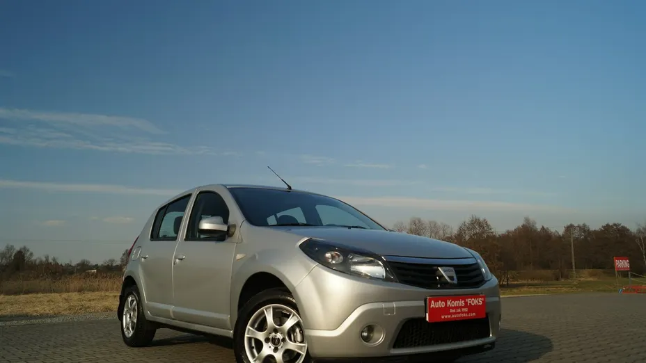 DACIA Sandero -