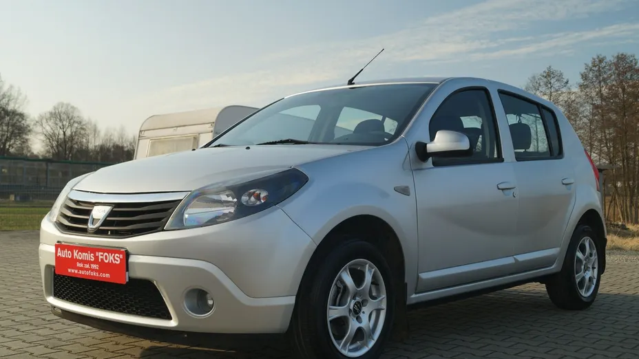 DACIA Sandero -