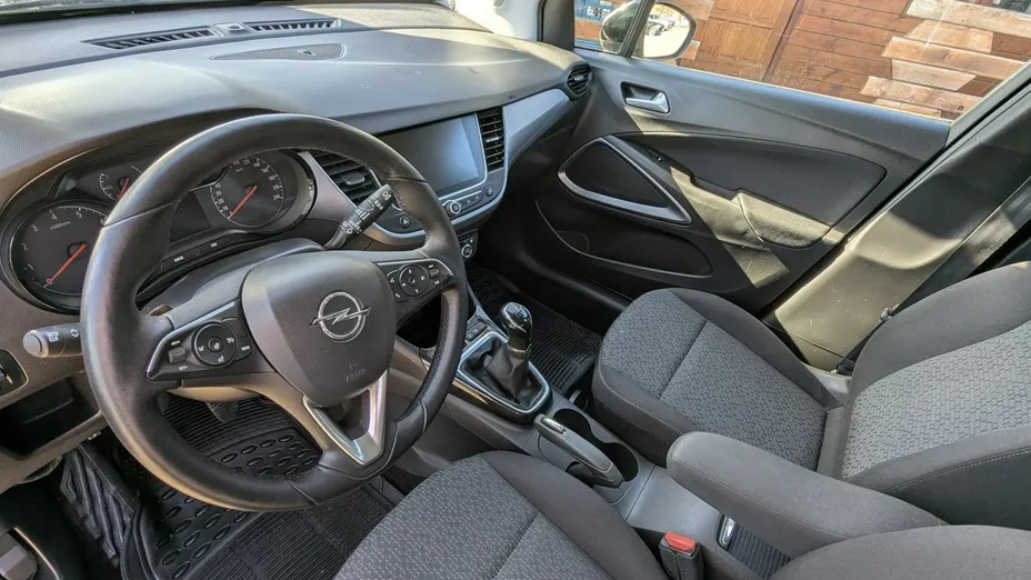 OPEL Crossland X -