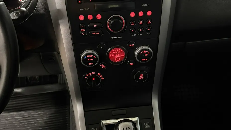 SUZUKI Grand Vitara -