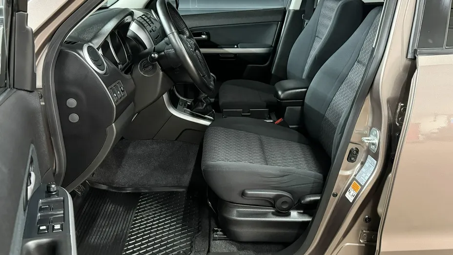 SUZUKI Grand Vitara -
