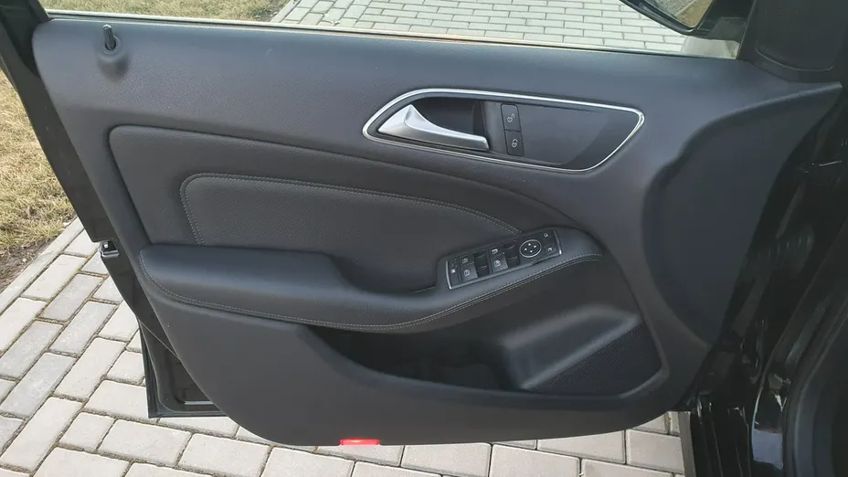 MERCEDES-BENZ B Klasa -