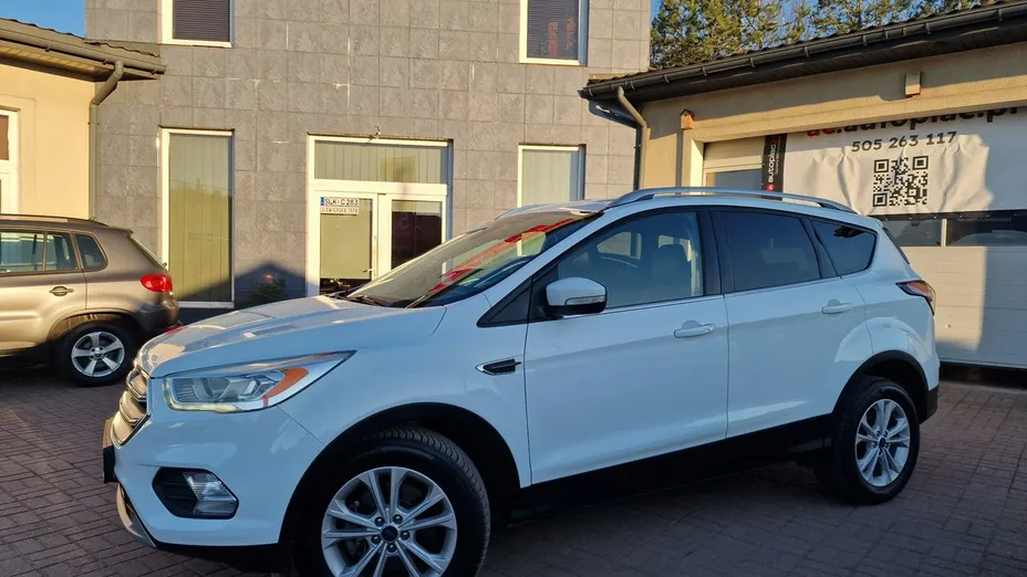 FORD Kuga -