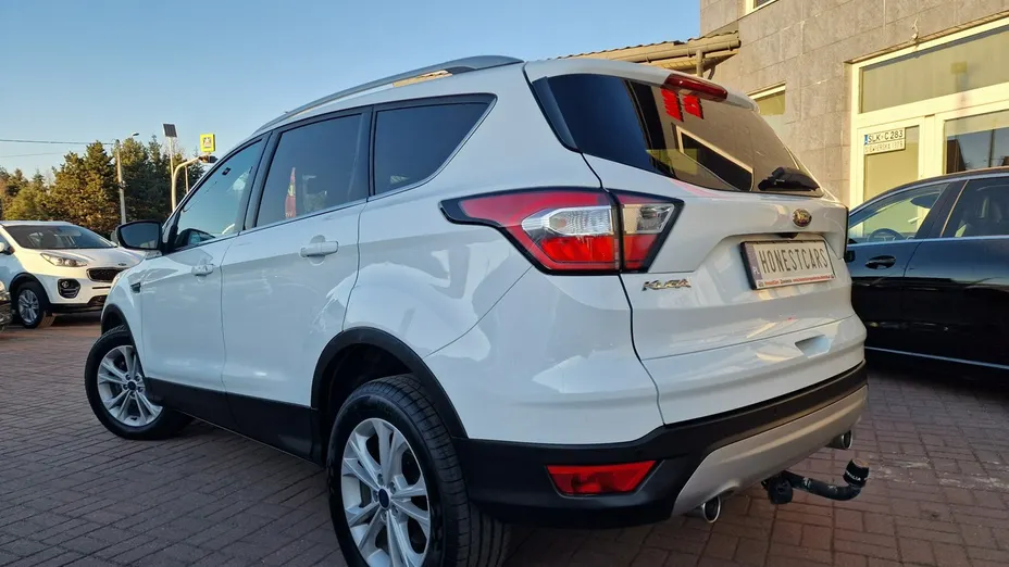 FORD Kuga -