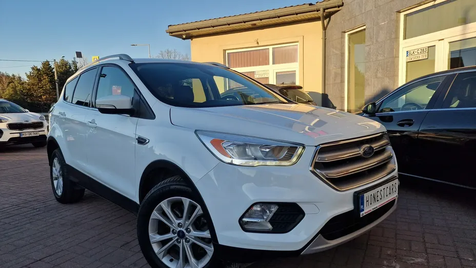 FORD Kuga -