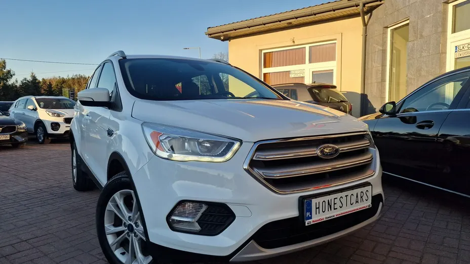 FORD Kuga -