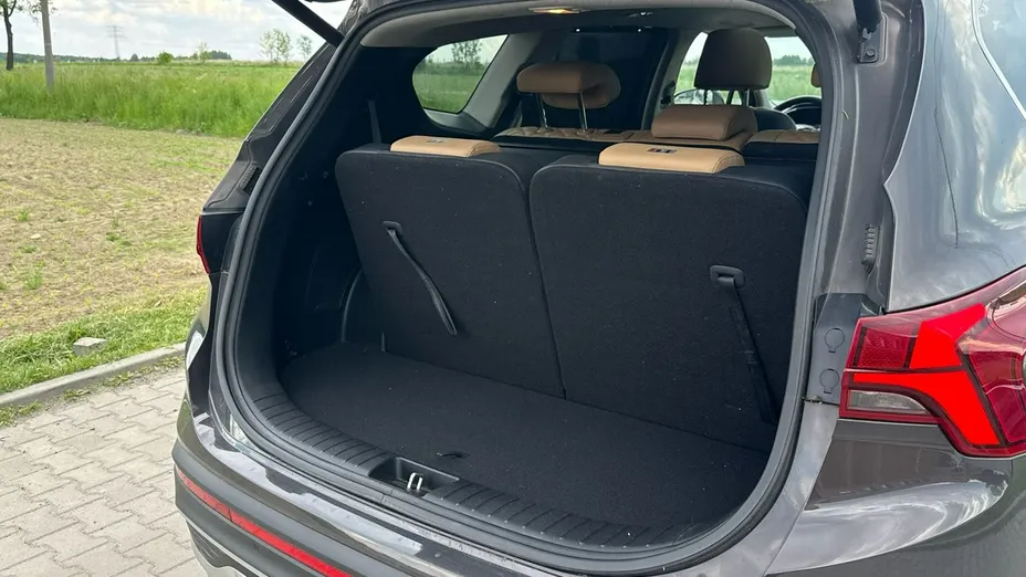 HYUNDAI Santa Fe -