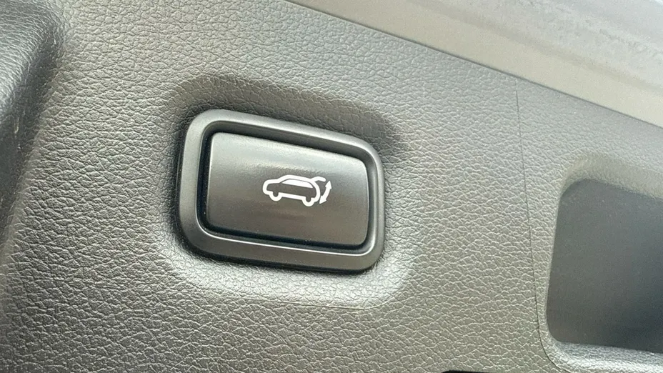HYUNDAI Santa Fe -