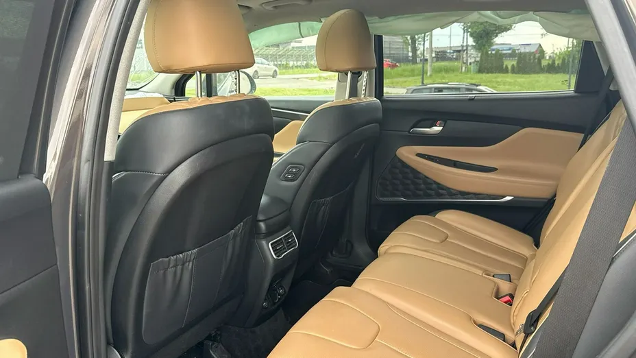 HYUNDAI Santa Fe -