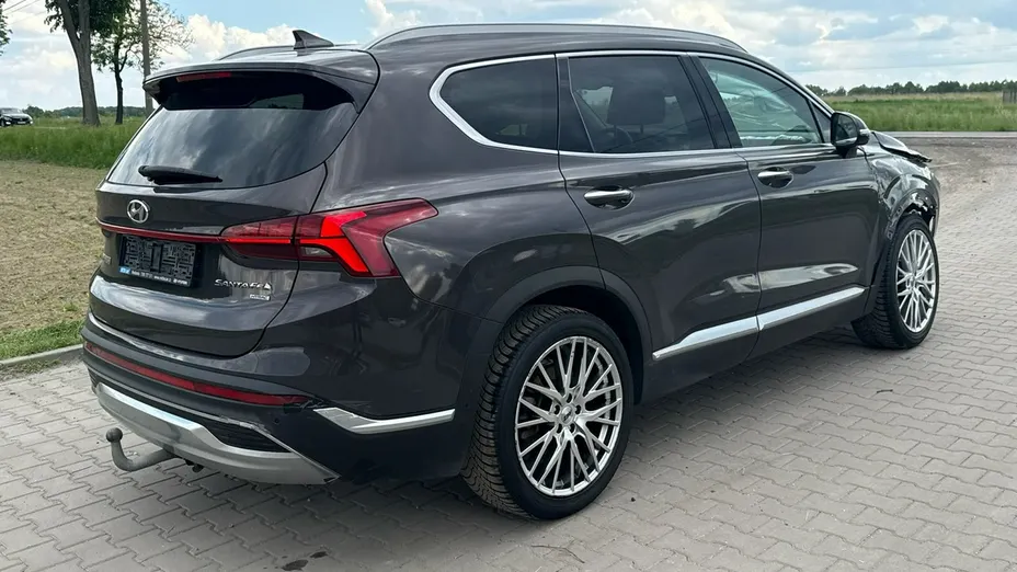 HYUNDAI Santa Fe -