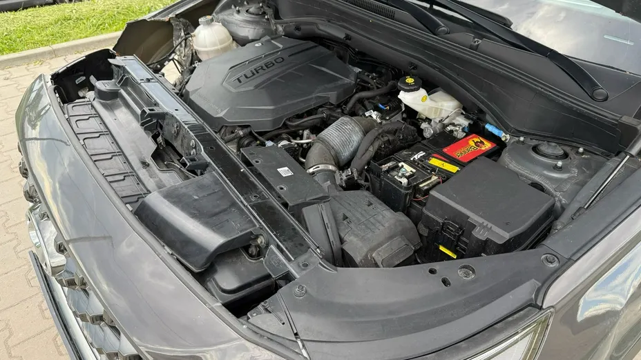 HYUNDAI Santa Fe -