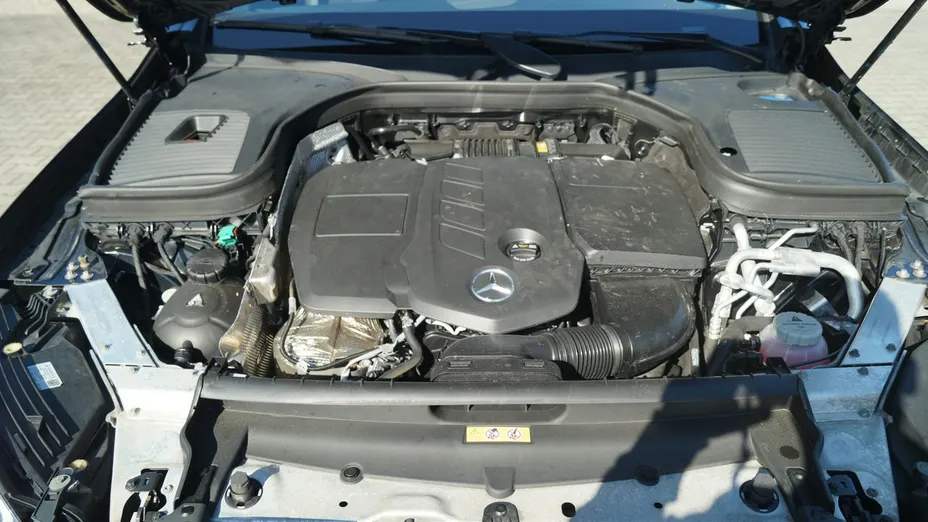 MERCEDES-BENZ GLC -
