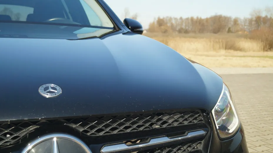 MERCEDES-BENZ GLC -