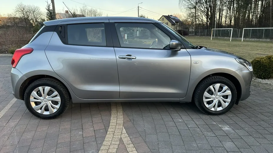 SUZUKI Swift -