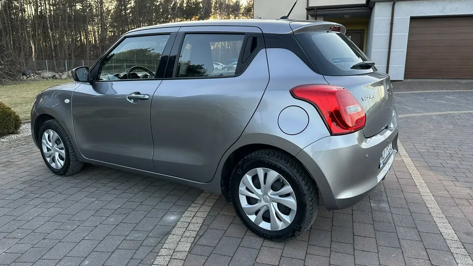 SUZUKI Swift -