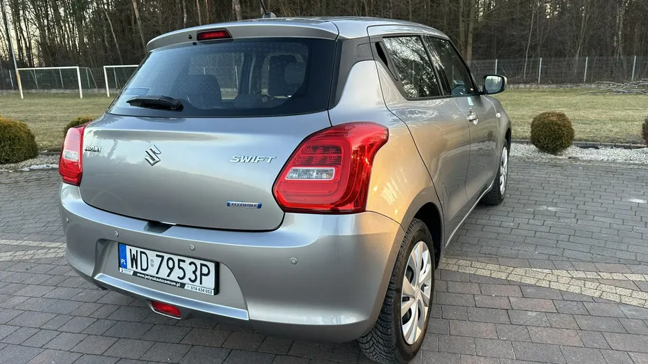 SUZUKI Swift -