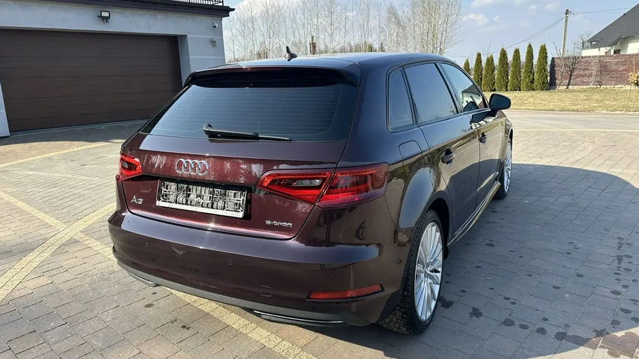 AUDI A3 -