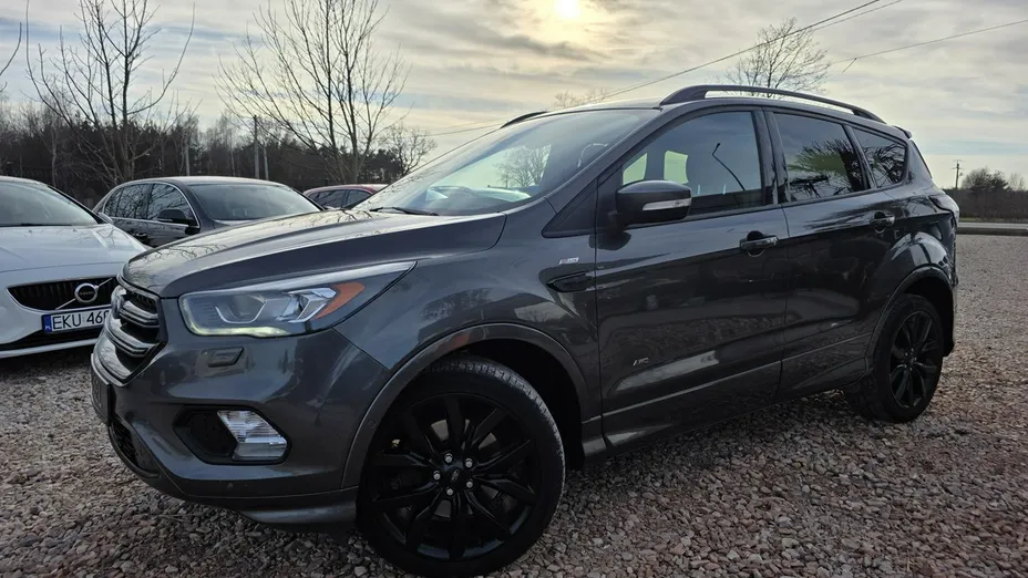 FORD Kuga -