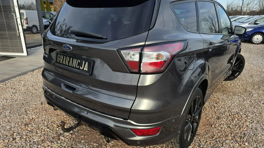 FORD Kuga -