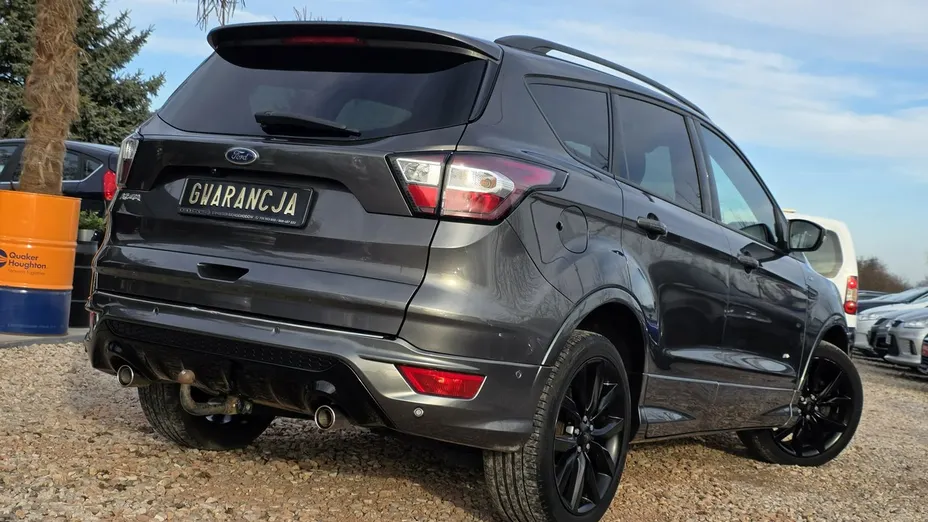 FORD Kuga -