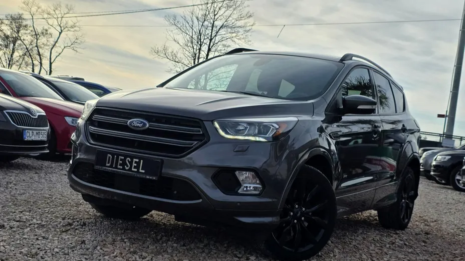 FORD Kuga -