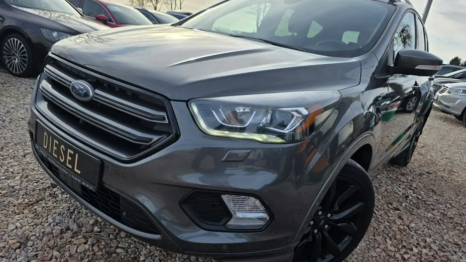 FORD Kuga -