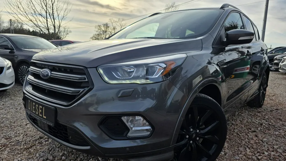 FORD Kuga -