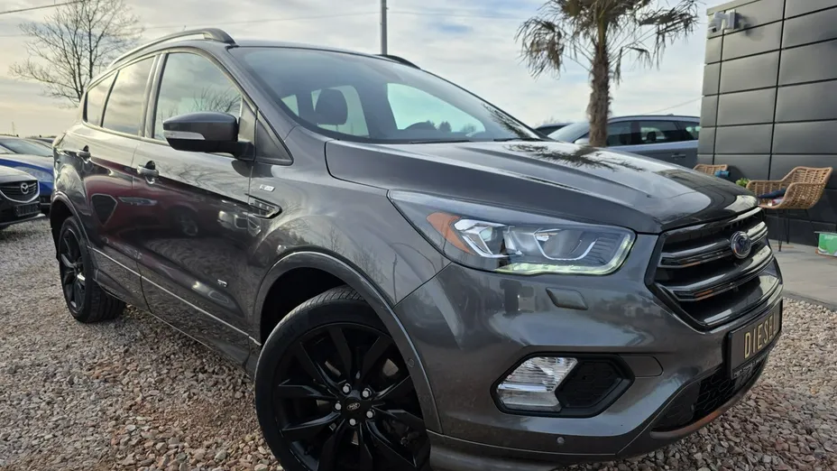 FORD Kuga -