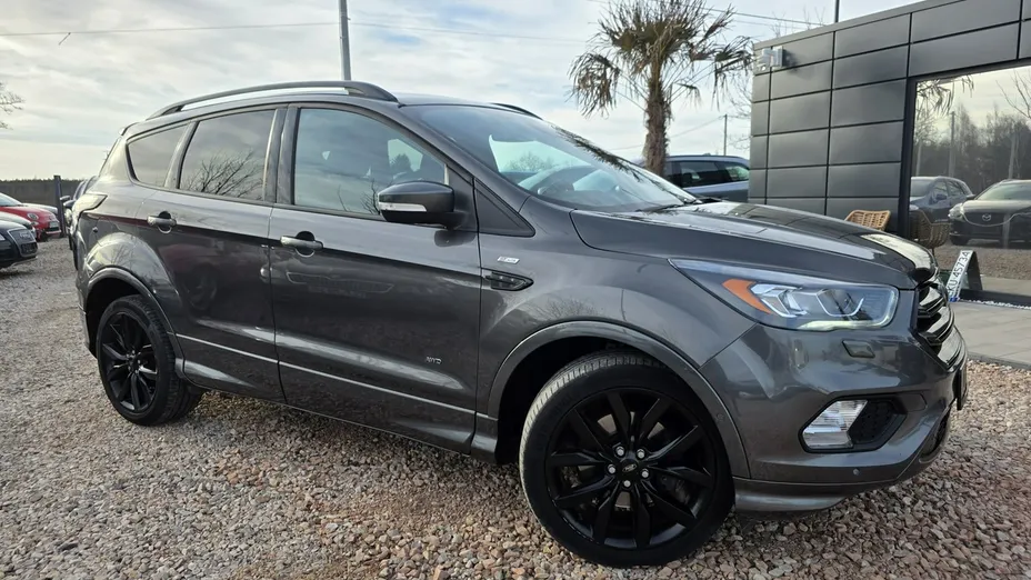 FORD Kuga -