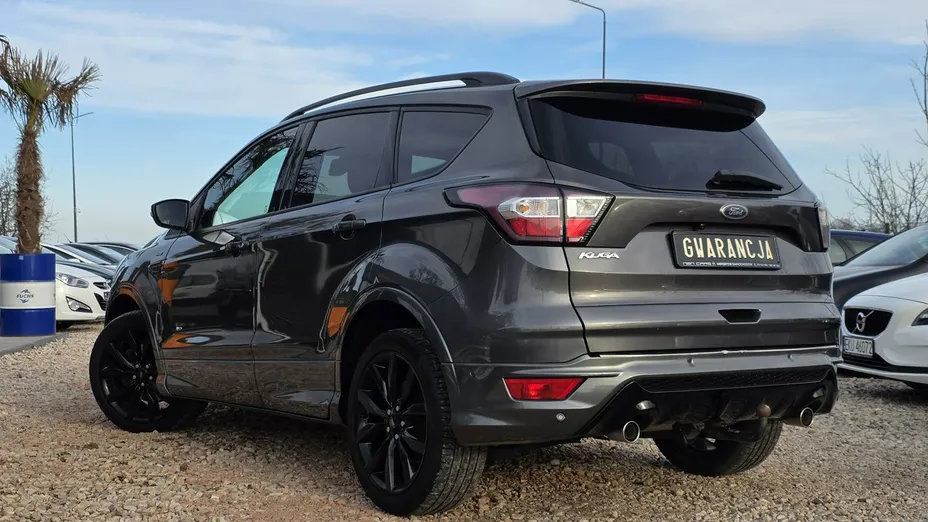FORD Kuga -