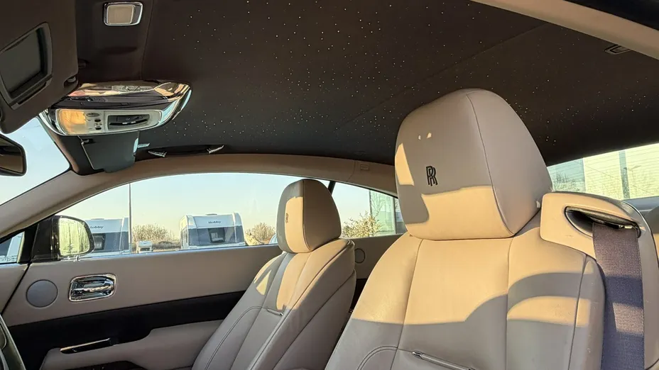 ROLLS-ROYCE Wraith -