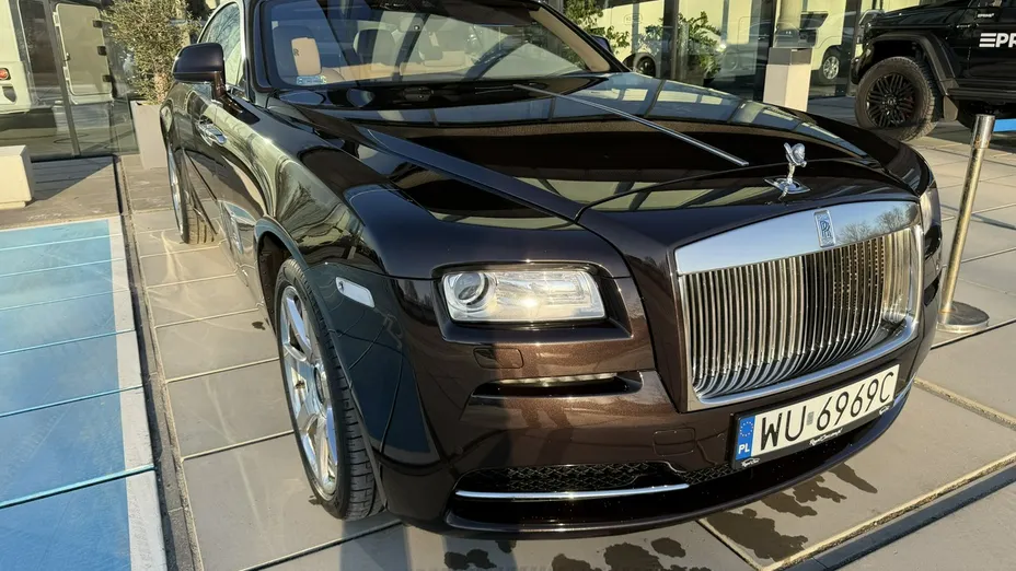ROLLS-ROYCE Wraith -