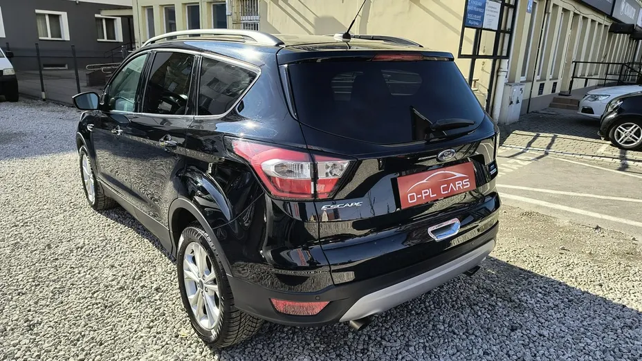FORD Escape -