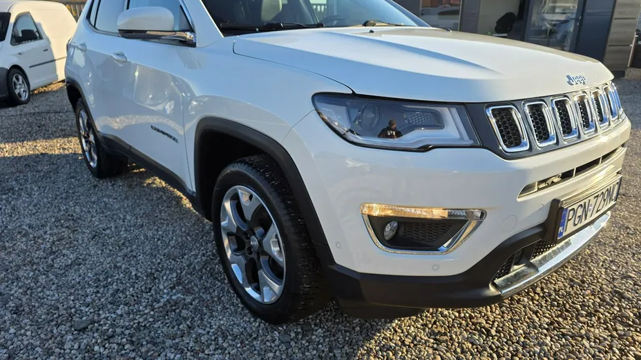 JEEP Compass -
