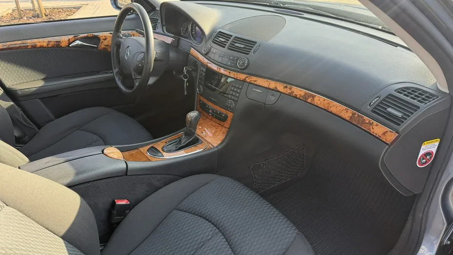 MERCEDES-BENZ E Klasa -