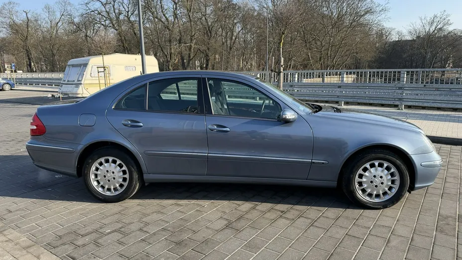 MERCEDES-BENZ E Klasa -