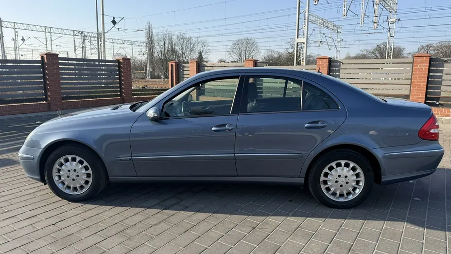 MERCEDES-BENZ E Klasa -