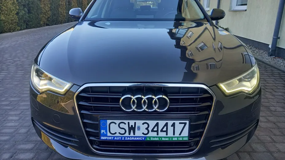 AUDI A6 -