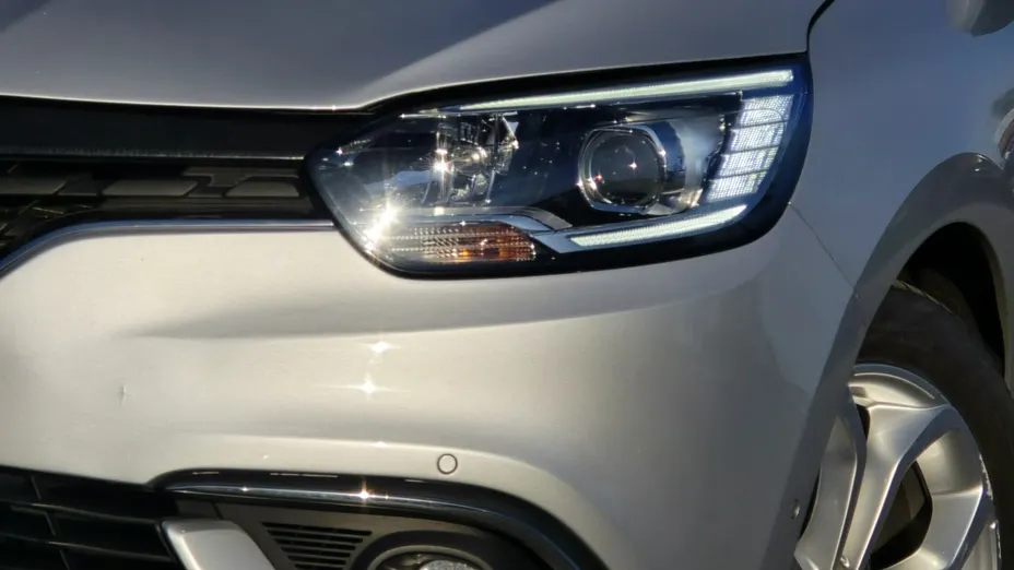 RENAULT Grand Scenic -