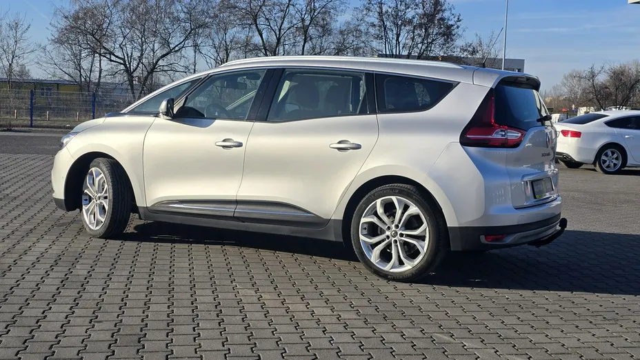 RENAULT Grand Scenic -