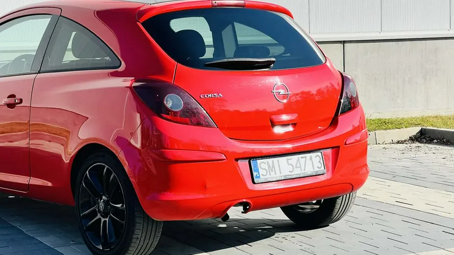 OPEL Corsa -